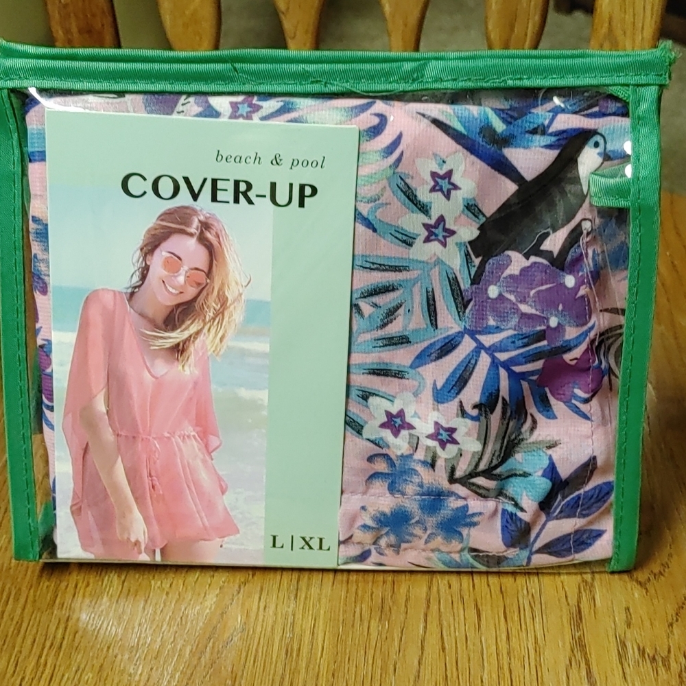 Beach & Pool Cover-Up - Picture 6 of 7